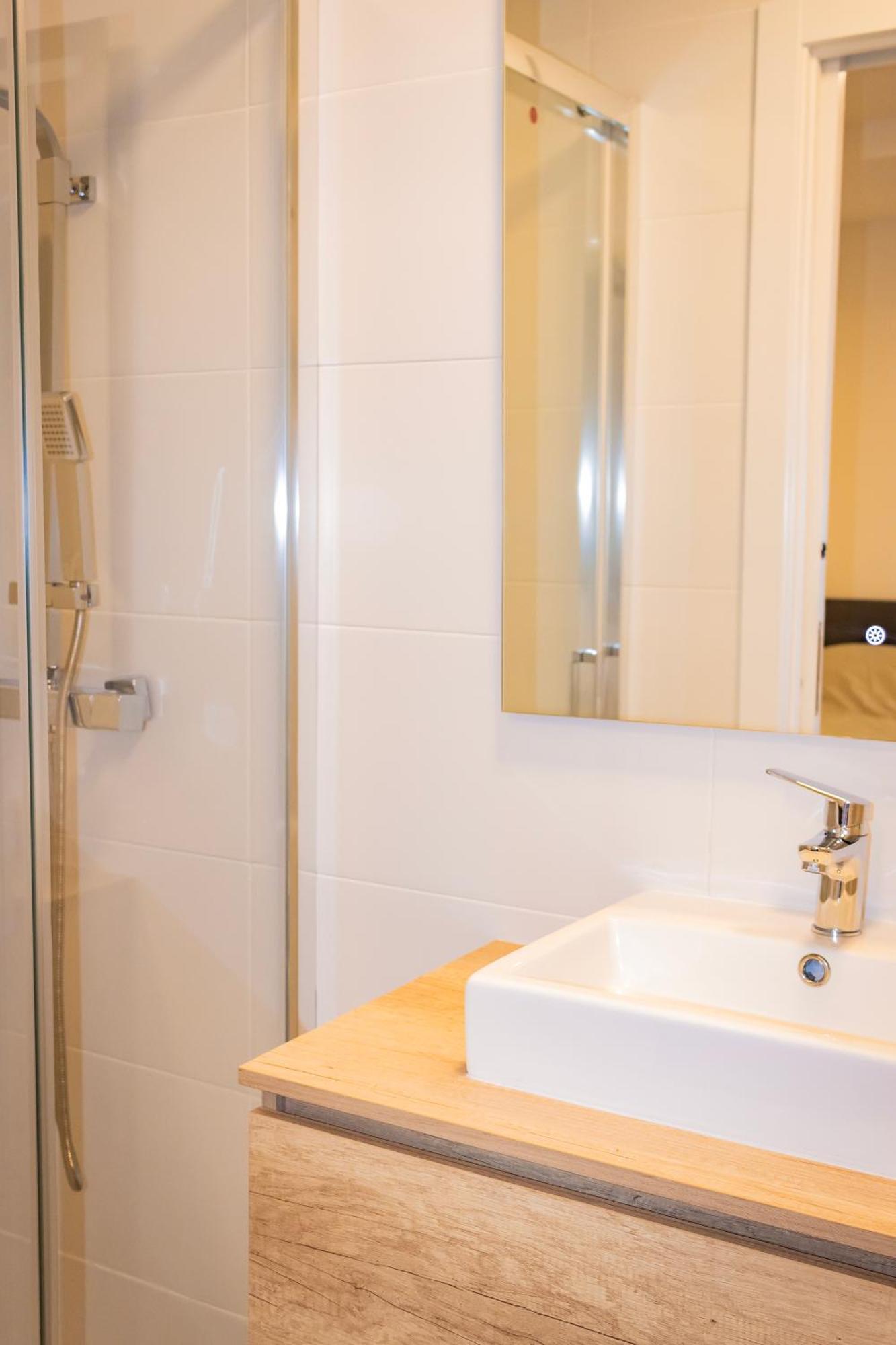 Deluxe A2 Centro Pozuelo De Alarcon Hotell Eksteriør bilde